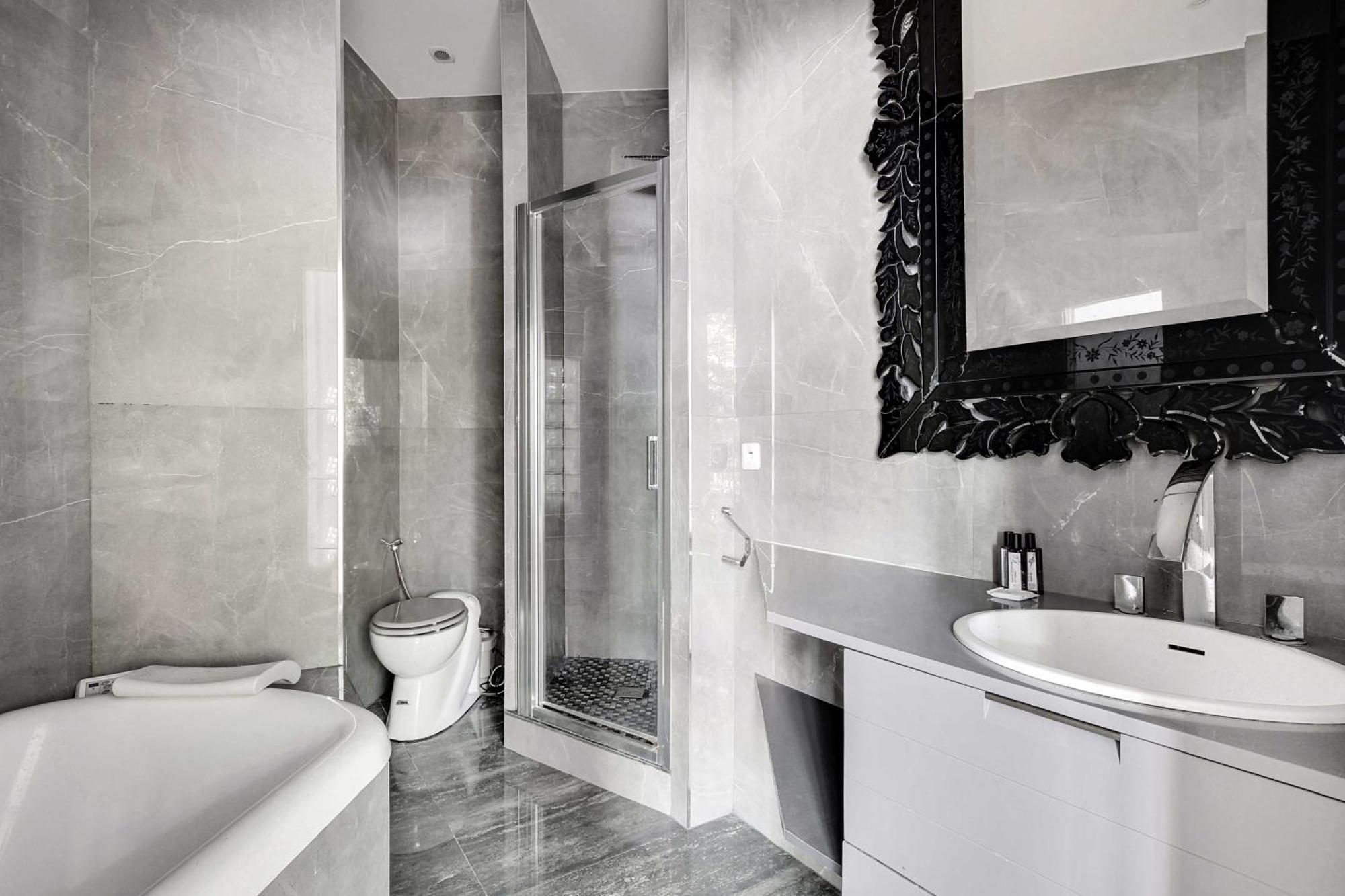 Magnificent Appt - 2bd For 4p - Close Champs-elysees & Pont De L'alma * Parigi